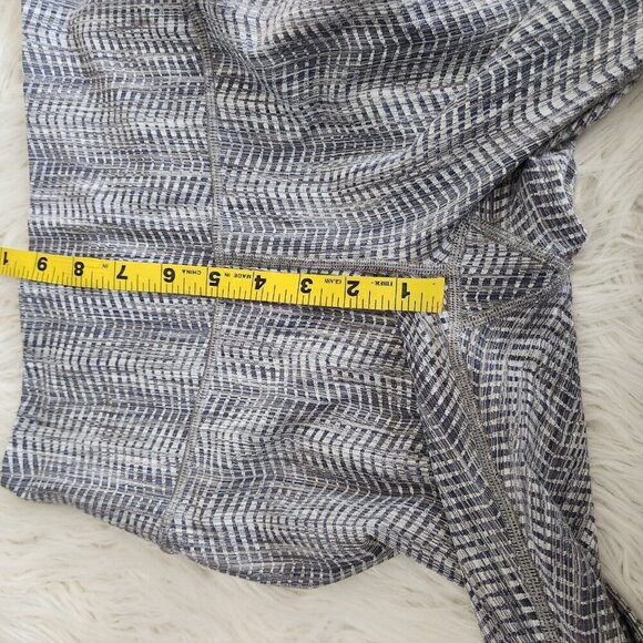 Lululemon Leggings Women's 6 Wunder Under High-Rise Tight 25" Gray Geometrics - Picture 6 of 10